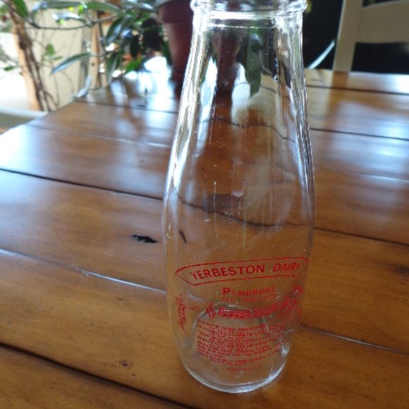 Kitchen Vintage Yerbeston Dairy Glass Pint Milk Bottle Poshmark